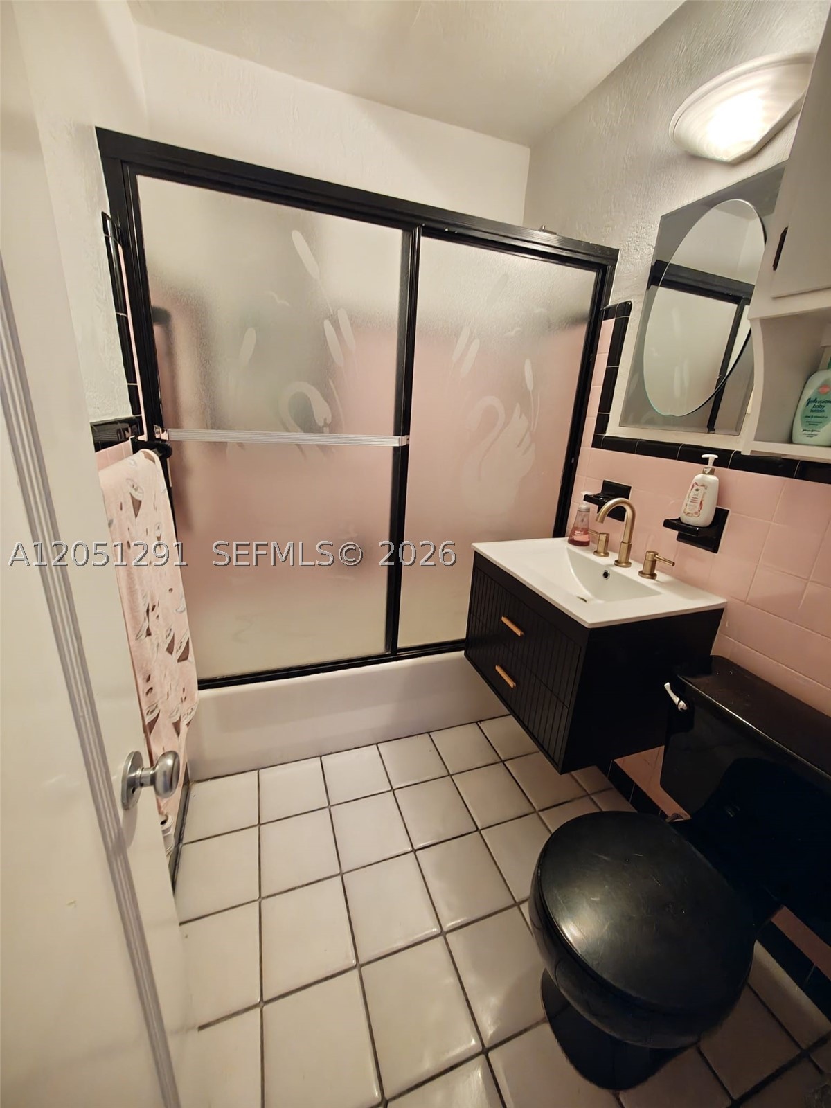 HOLLYWOOD PARK - Residential