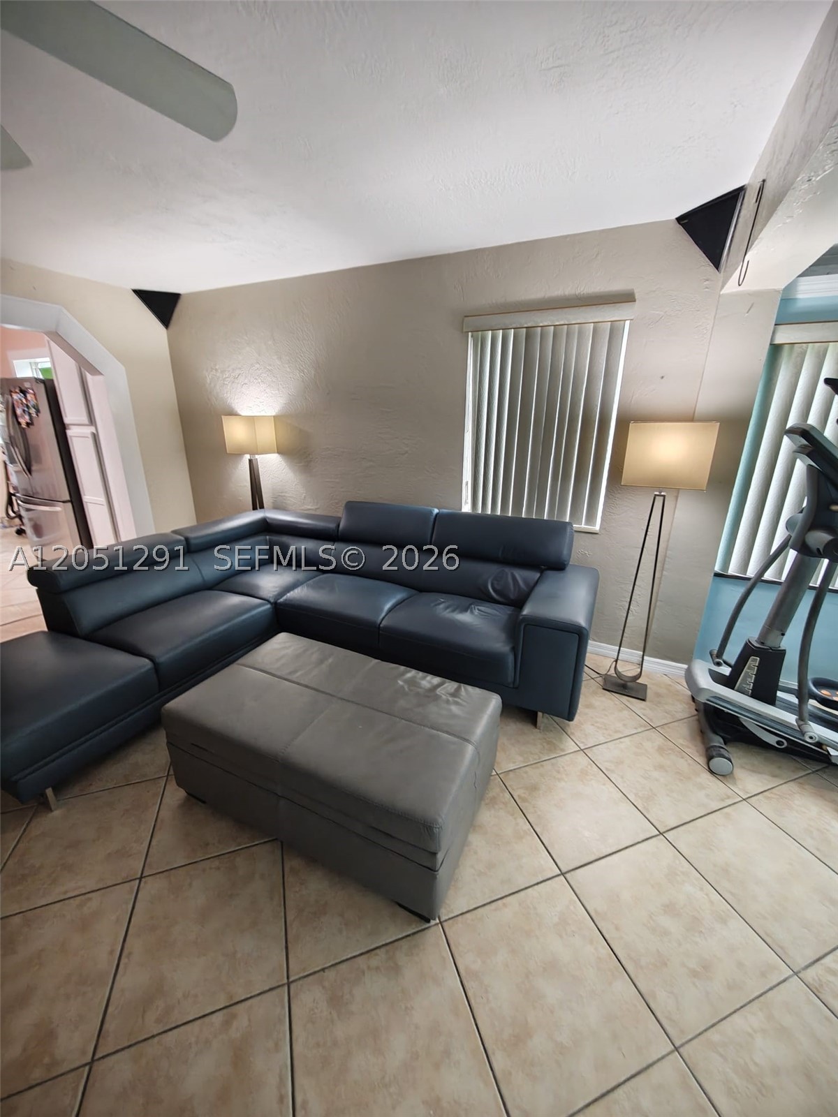 HOLLYWOOD PARK - Residential