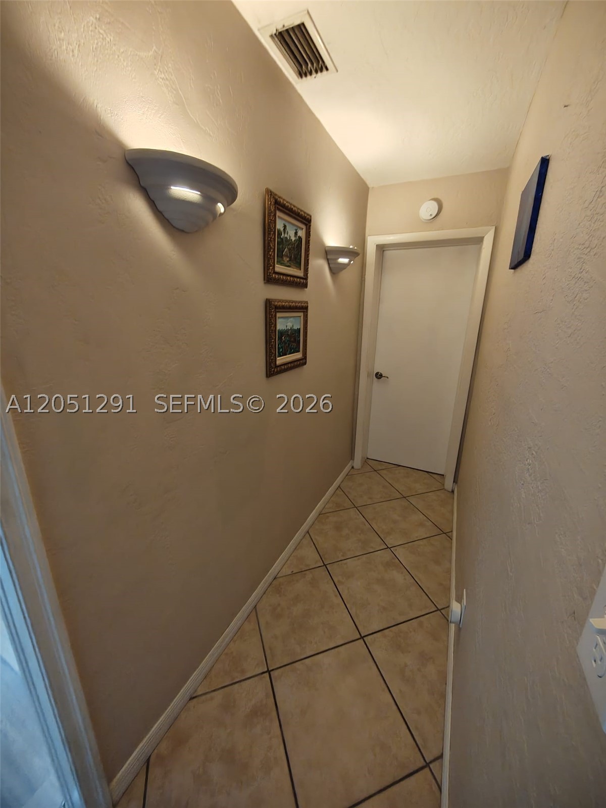 HOLLYWOOD PARK - Residential
