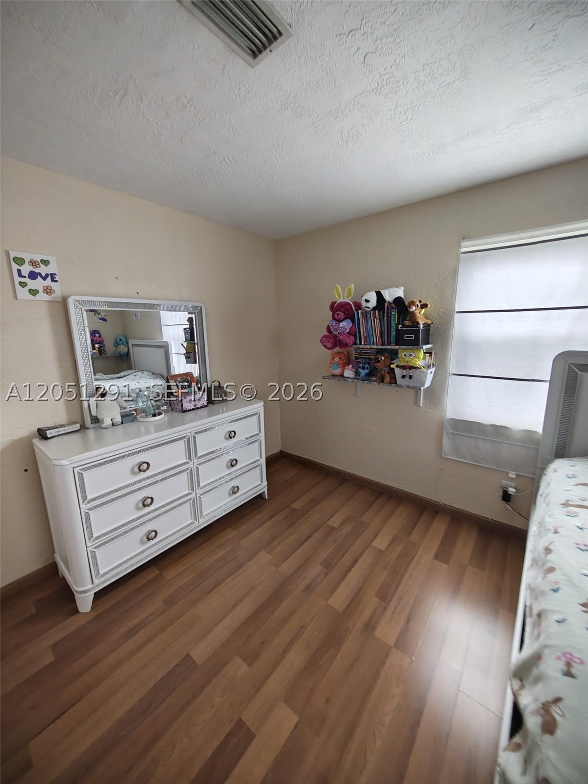 HOLLYWOOD PARK - Residential