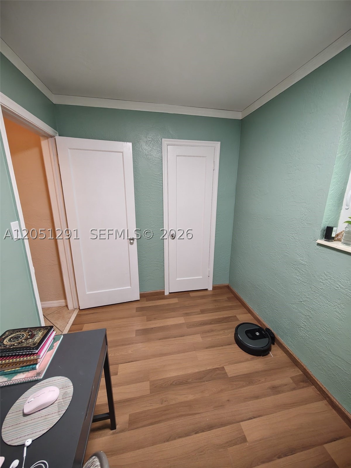 HOLLYWOOD PARK - Residential
