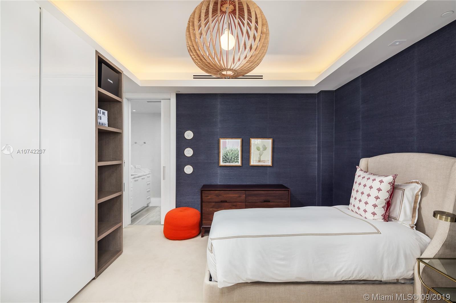 OCEANSIDE FISHER ISL COND - Residential