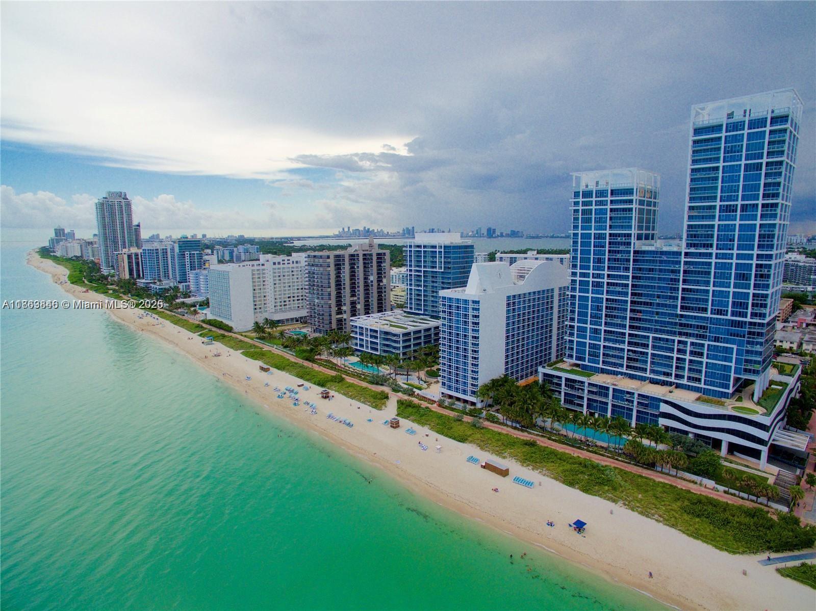 NORTH CARILLON BEACH COND - Residential