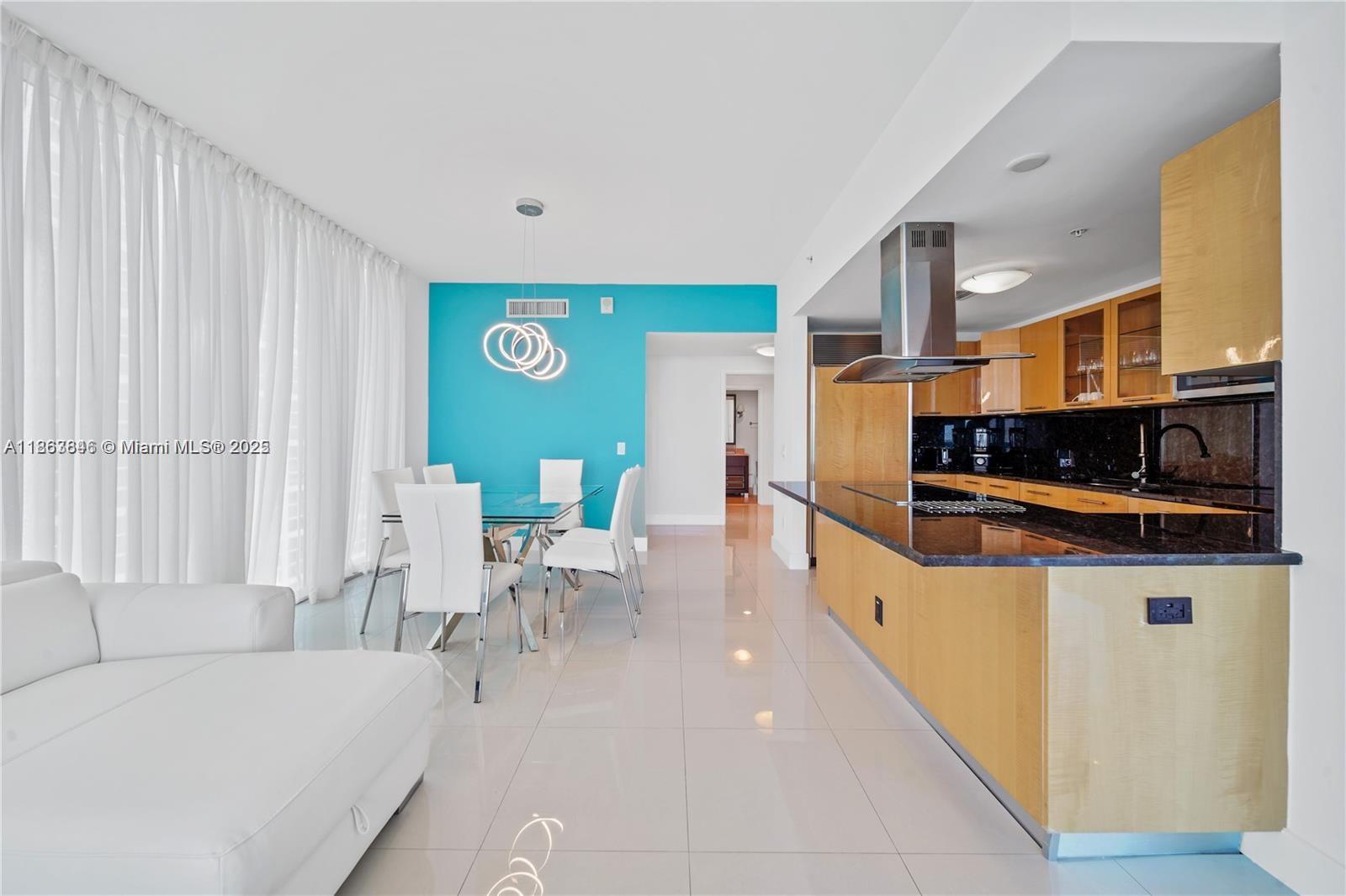 NORTH CARILLON BEACH COND - Residential