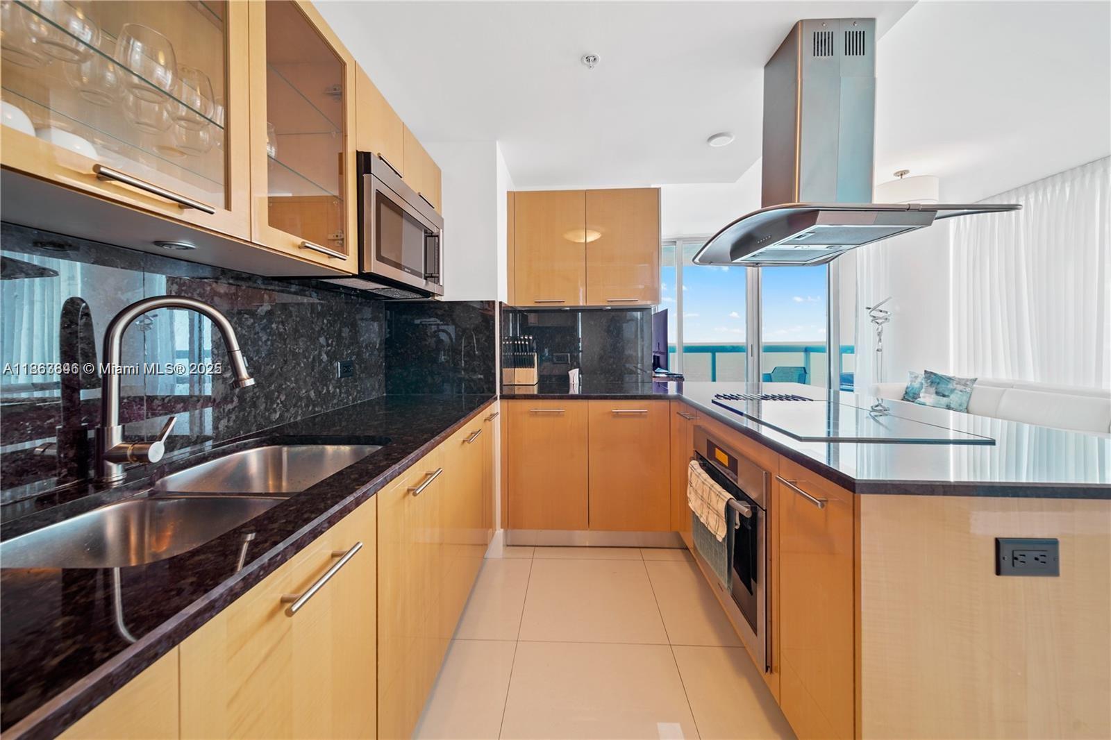 NORTH CARILLON BEACH COND - Residential