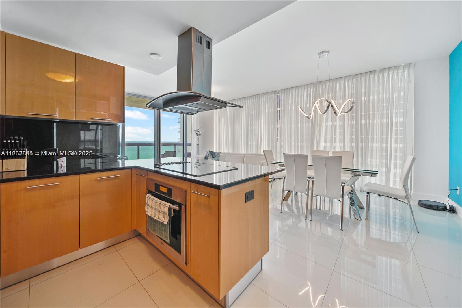 NORTH CARILLON BEACH COND - Residential