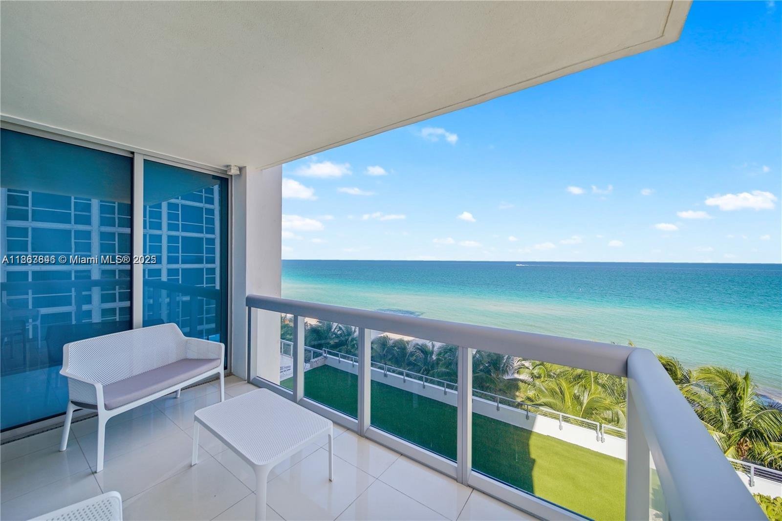 NORTH CARILLON BEACH COND - Residential