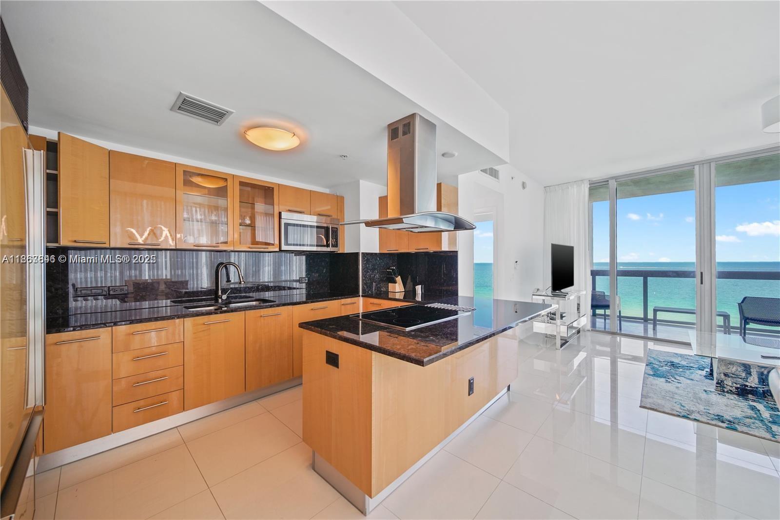 NORTH CARILLON BEACH COND - Residential