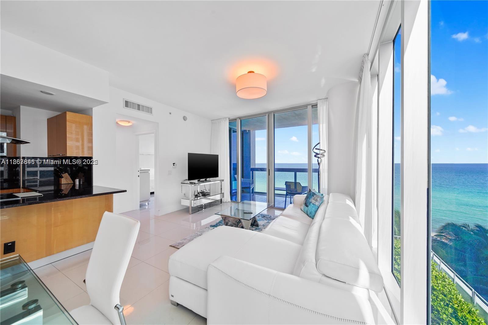 NORTH CARILLON BEACH COND - Residential