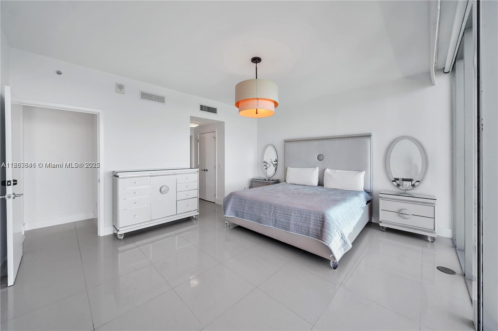 NORTH CARILLON BEACH COND - Residential