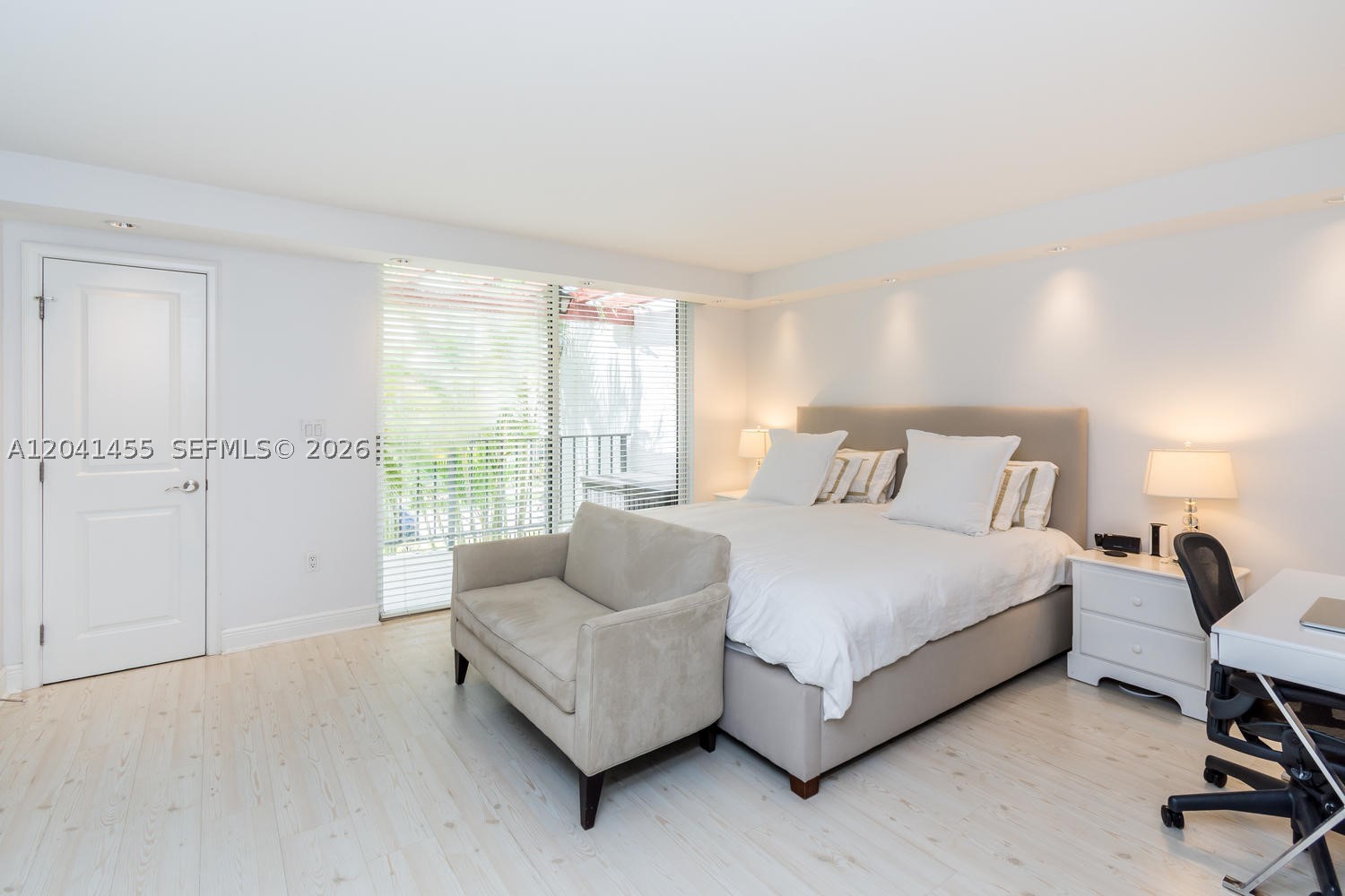 GRAPETREE TOWNHOUSE CONDO - Residential