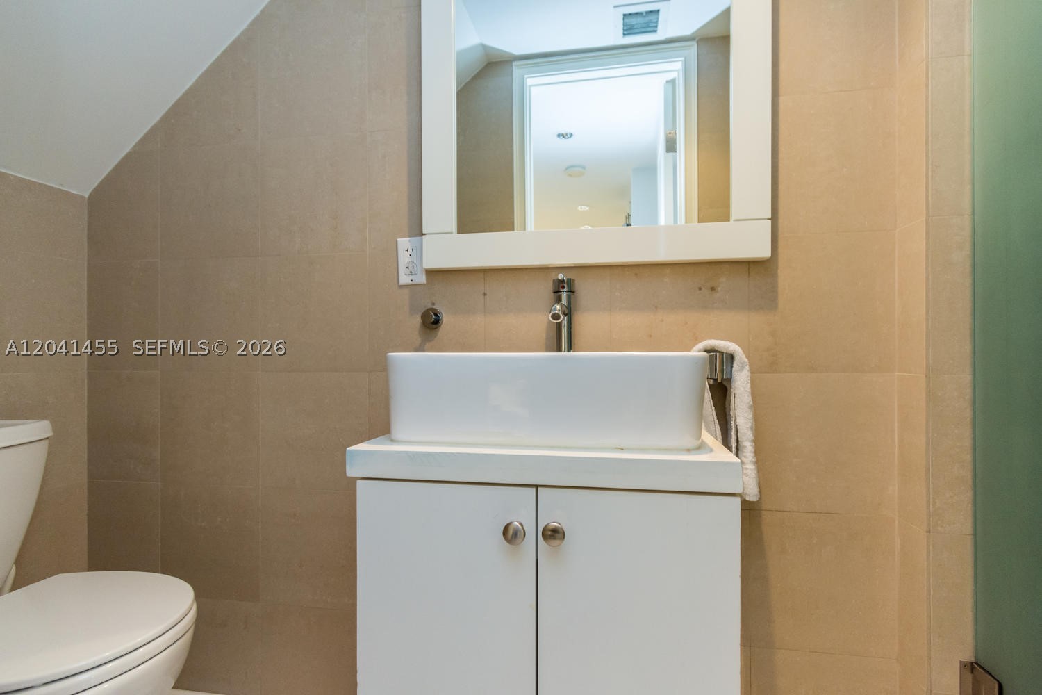 GRAPETREE TOWNHOUSE CONDO - Residential