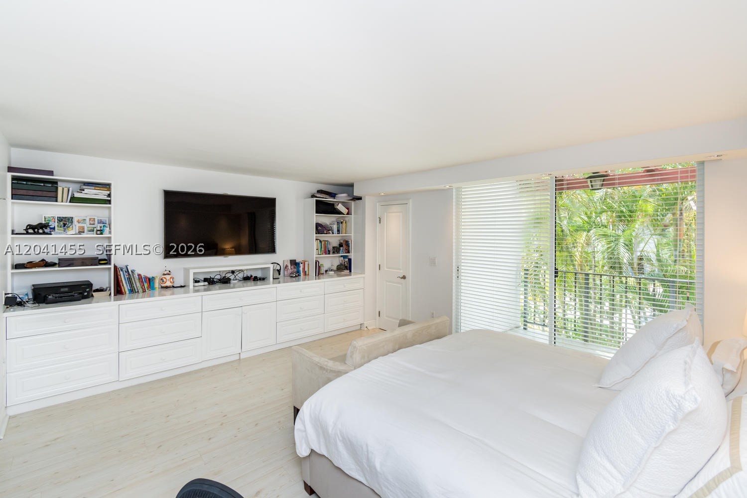 GRAPETREE TOWNHOUSE CONDO - Residential