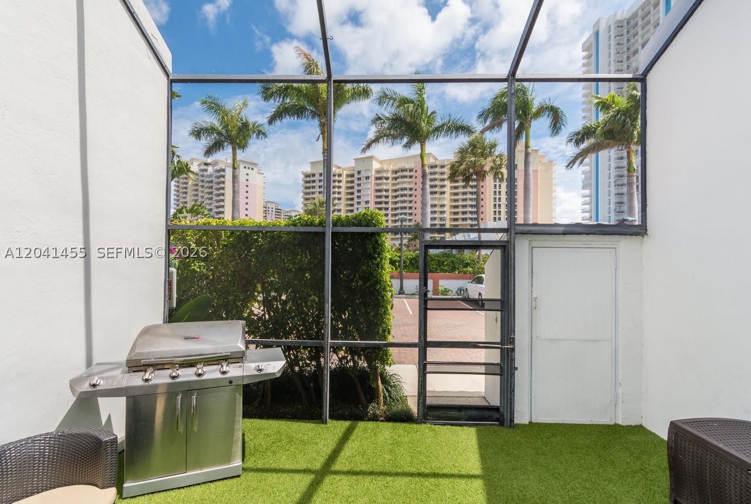 GRAPETREE TOWNHOUSE CONDO - Residential