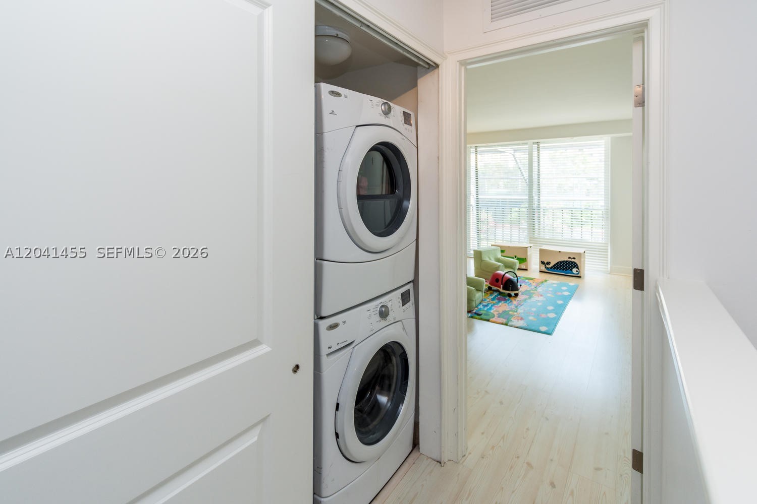 GRAPETREE TOWNHOUSE CONDO - Residential