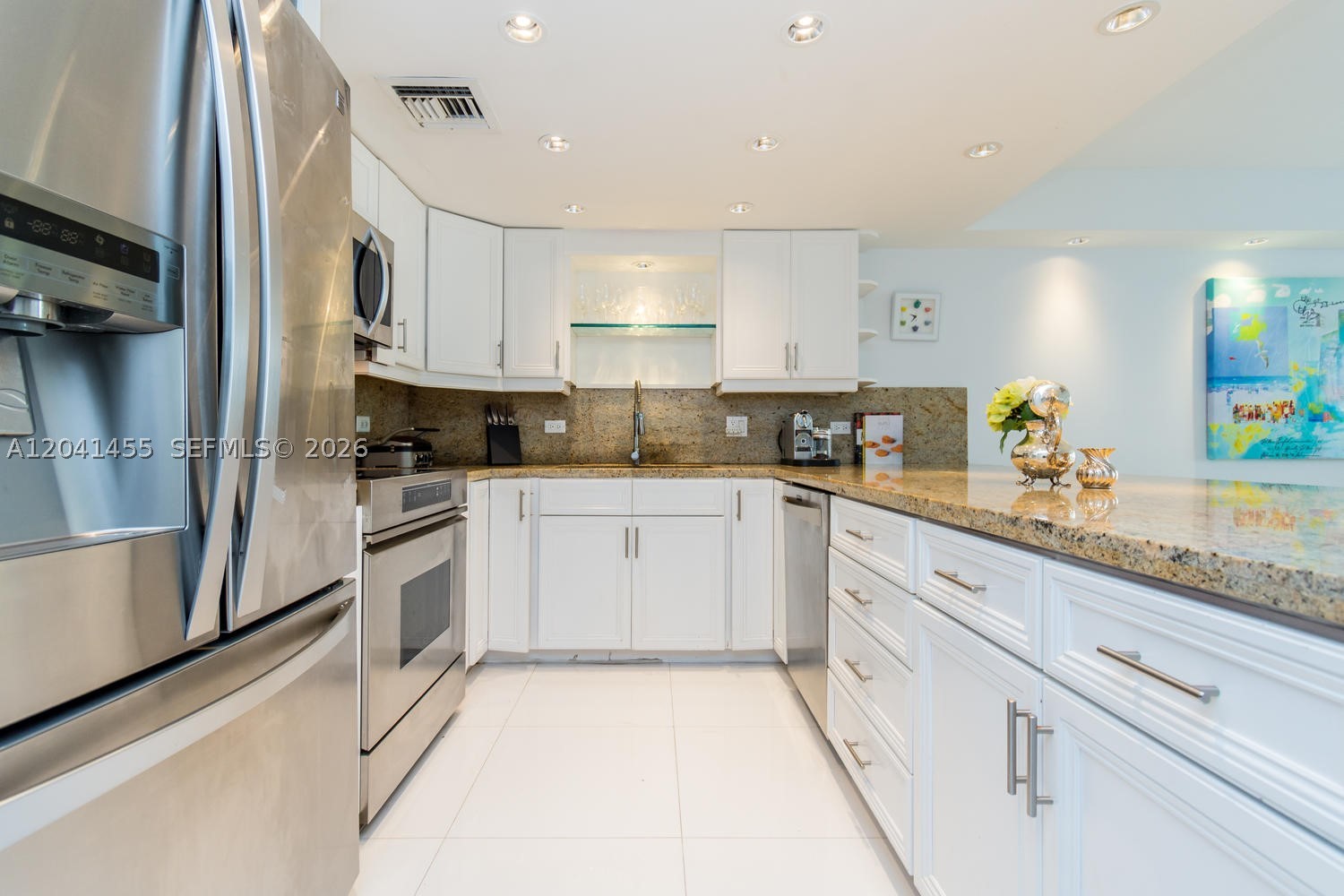 GRAPETREE TOWNHOUSE CONDO - Residential