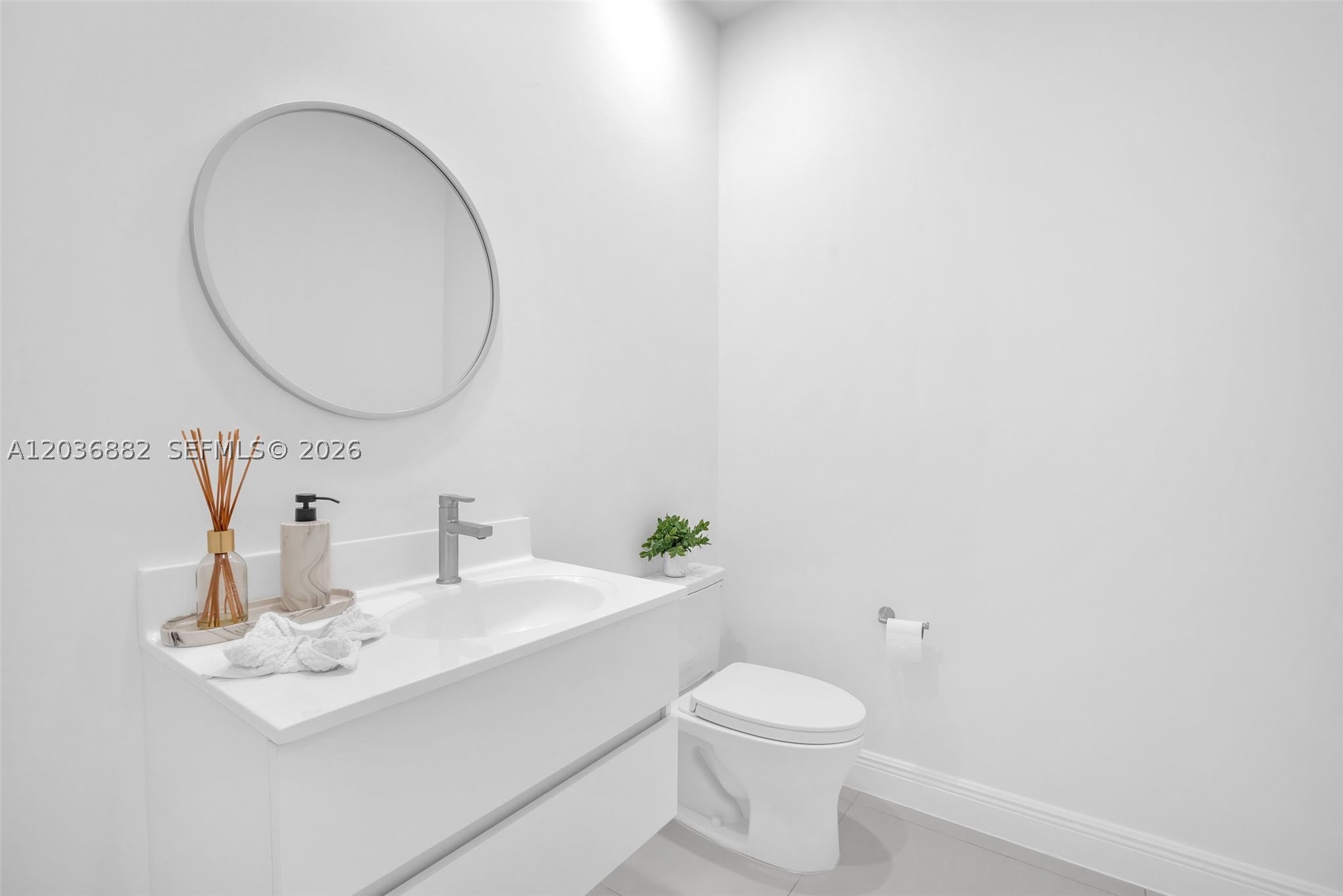 COUNTRY ISLES COVE - Residential