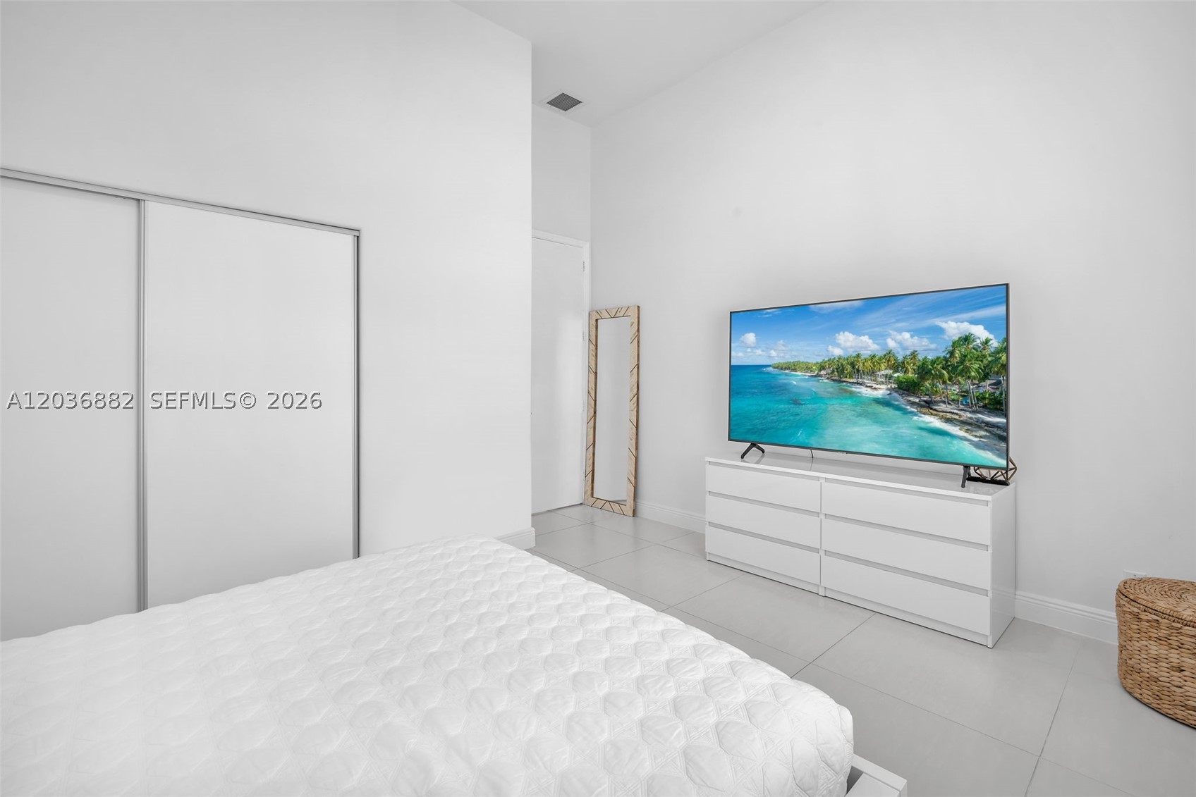 COUNTRY ISLES COVE - Residential