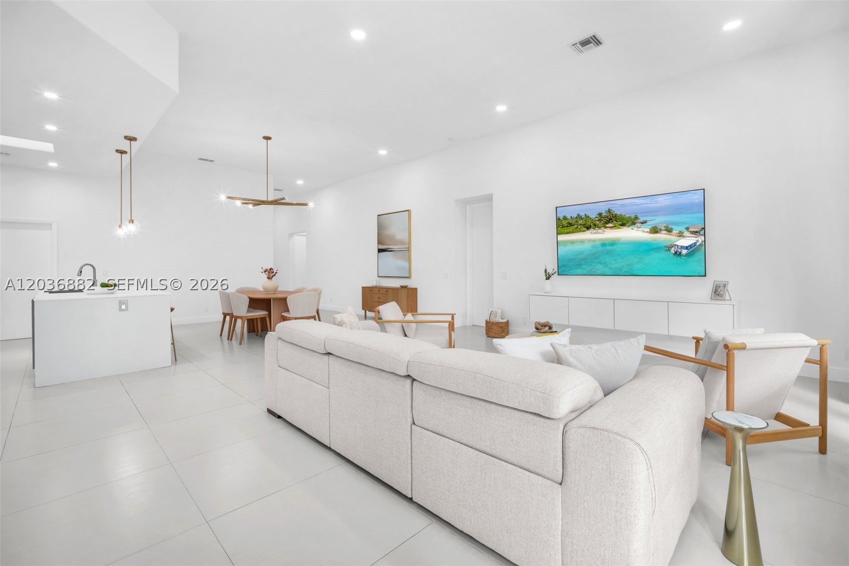 COUNTRY ISLES COVE - Residential