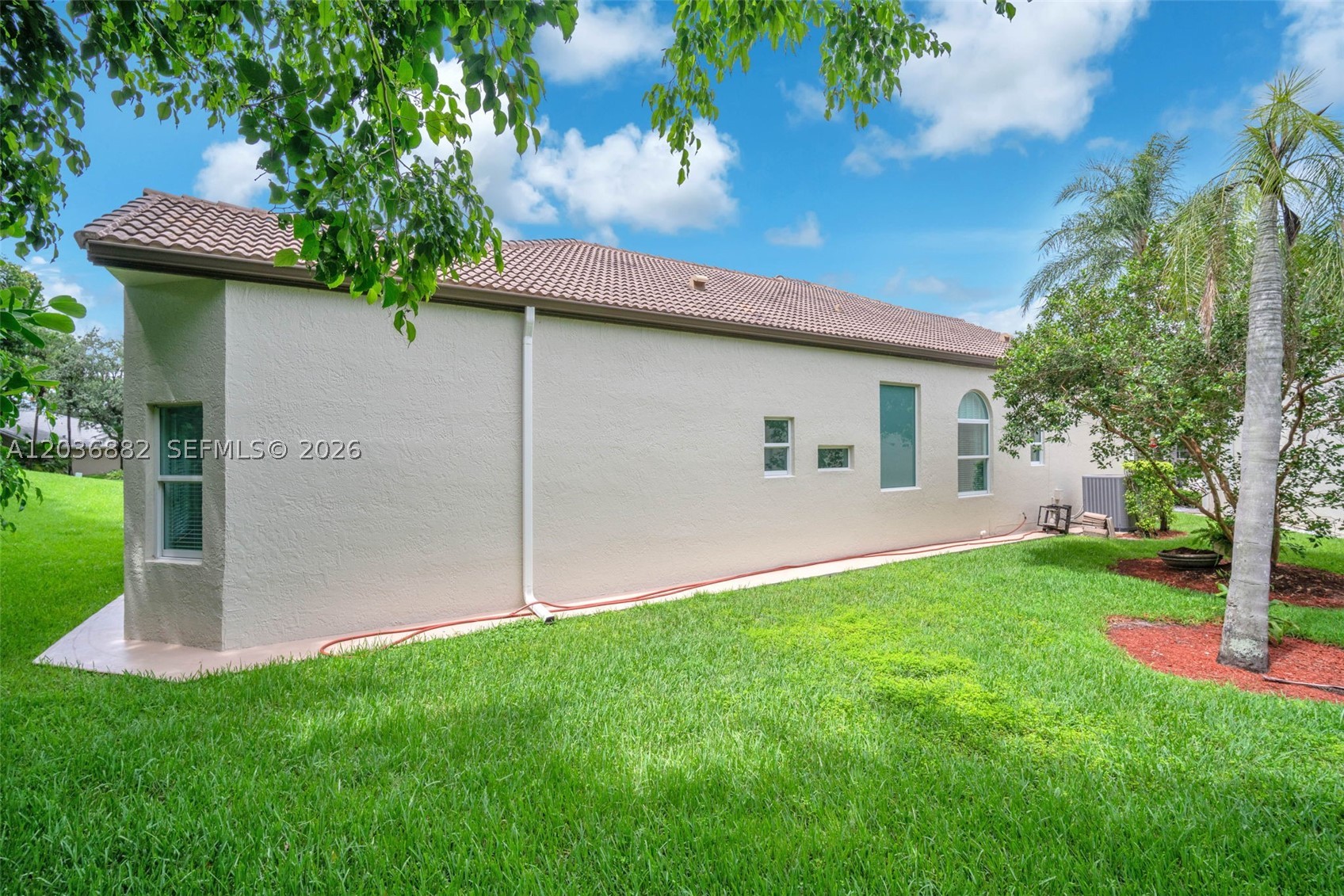 COUNTRY ISLES COVE - Residential