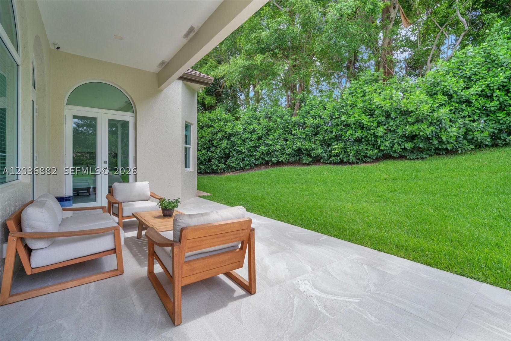 COUNTRY ISLES COVE - Residential