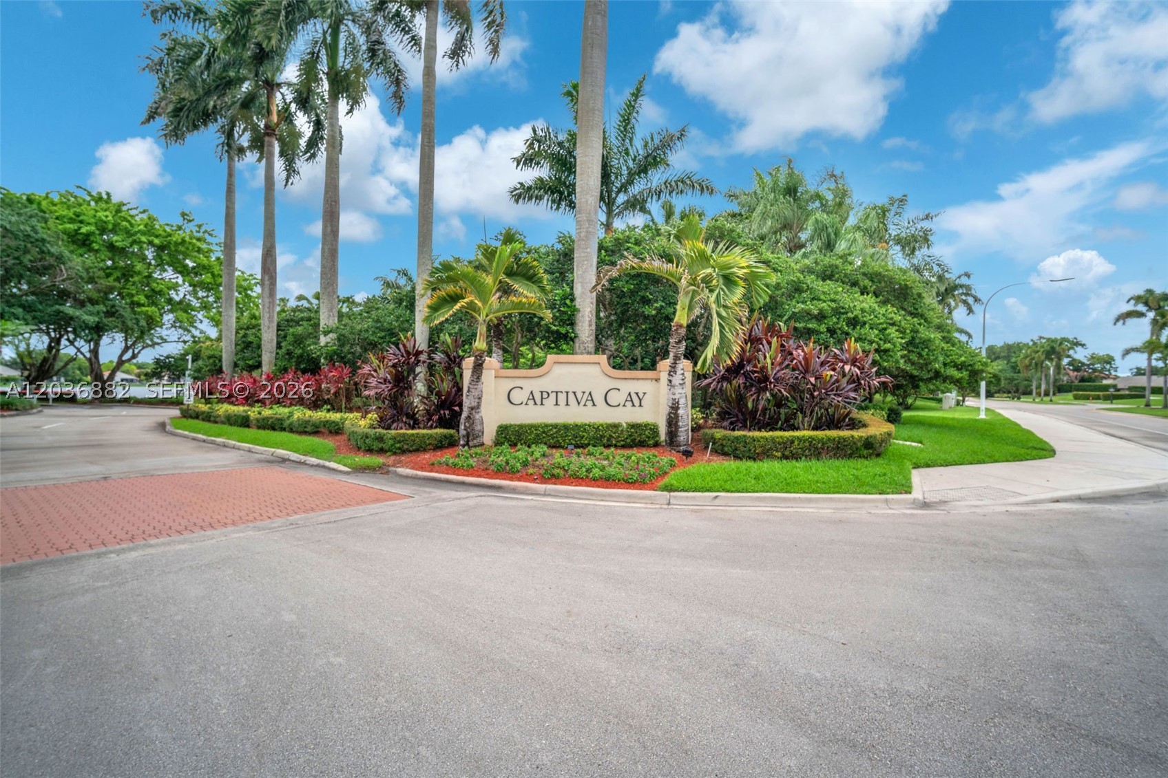 COUNTRY ISLES COVE - Residential