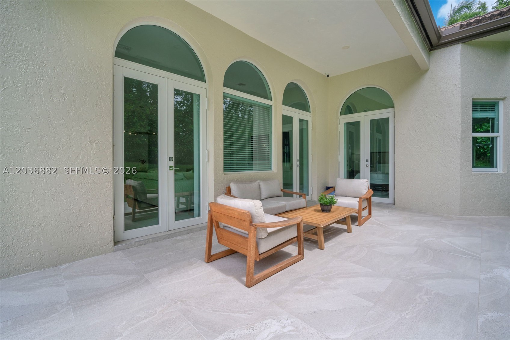 COUNTRY ISLES COVE - Residential