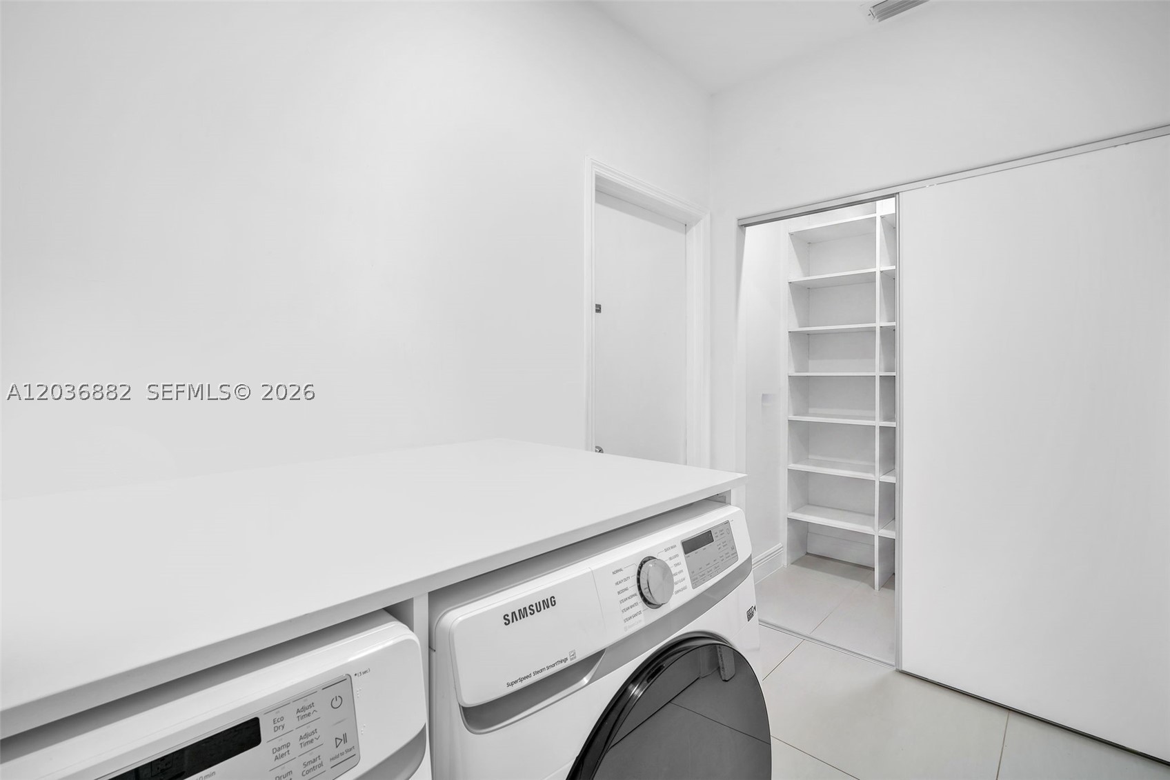 COUNTRY ISLES COVE - Residential