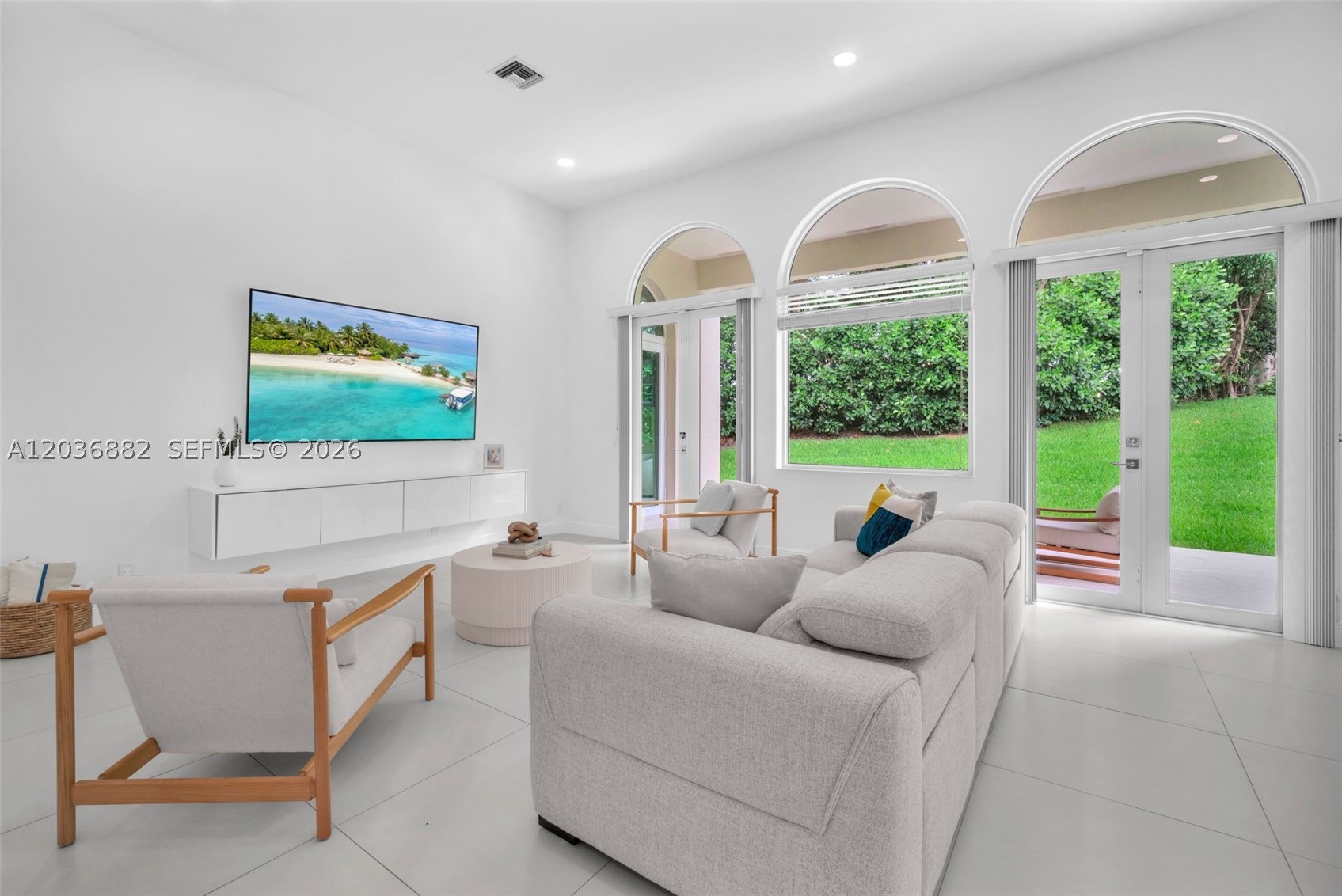 COUNTRY ISLES COVE - Residential