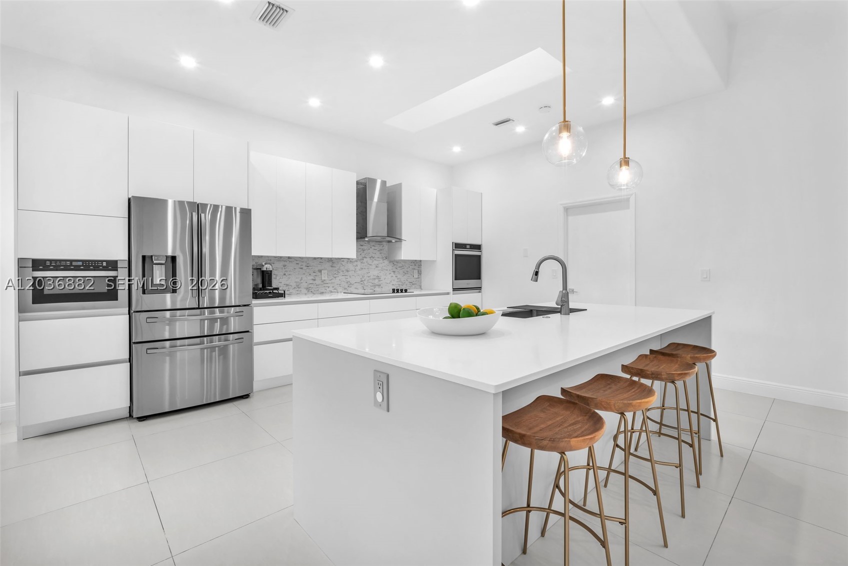 COUNTRY ISLES COVE - Residential