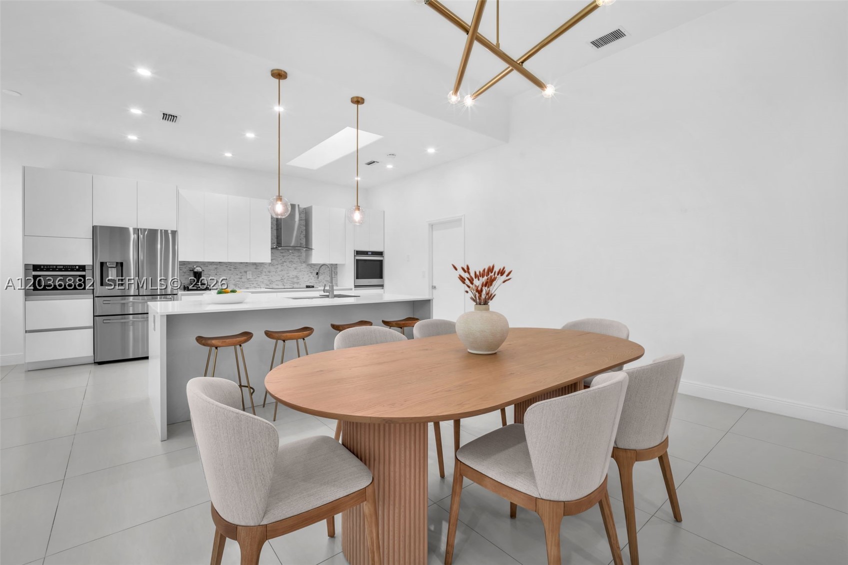 COUNTRY ISLES COVE - Residential