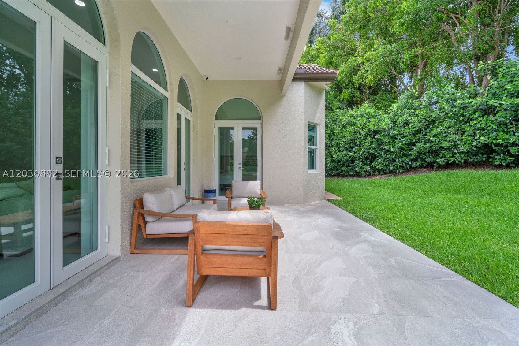 COUNTRY ISLES COVE - Residential