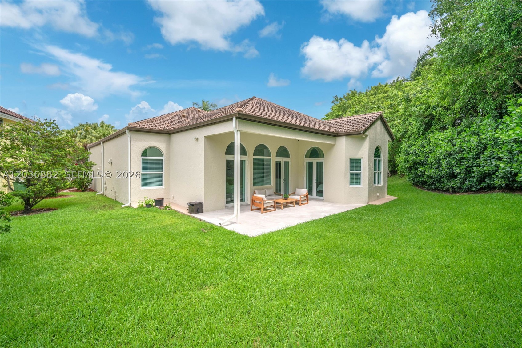 COUNTRY ISLES COVE - Residential