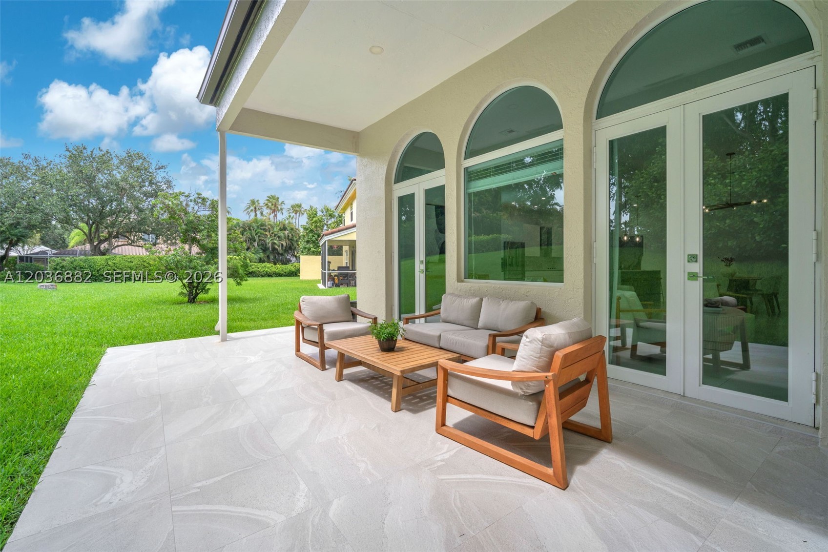 COUNTRY ISLES COVE - Residential