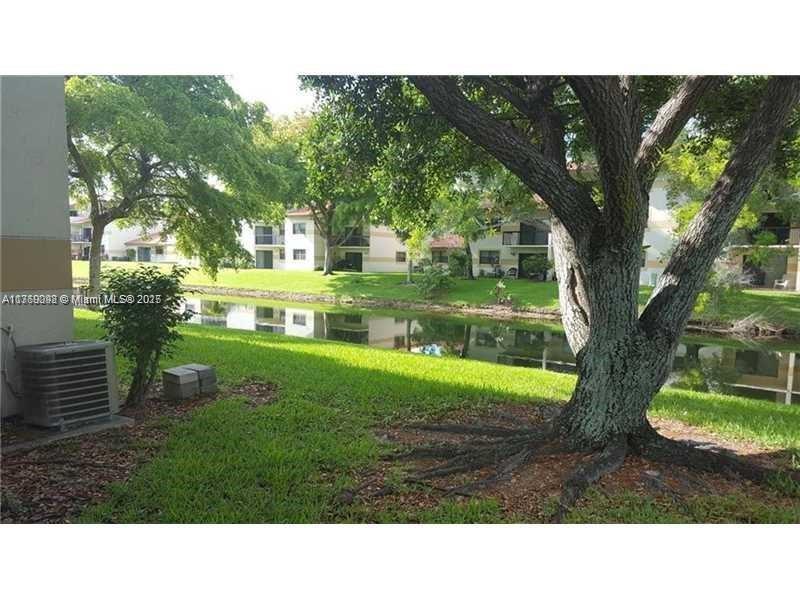 VILLAS DE VENEZIA CONDO - Residential Lease