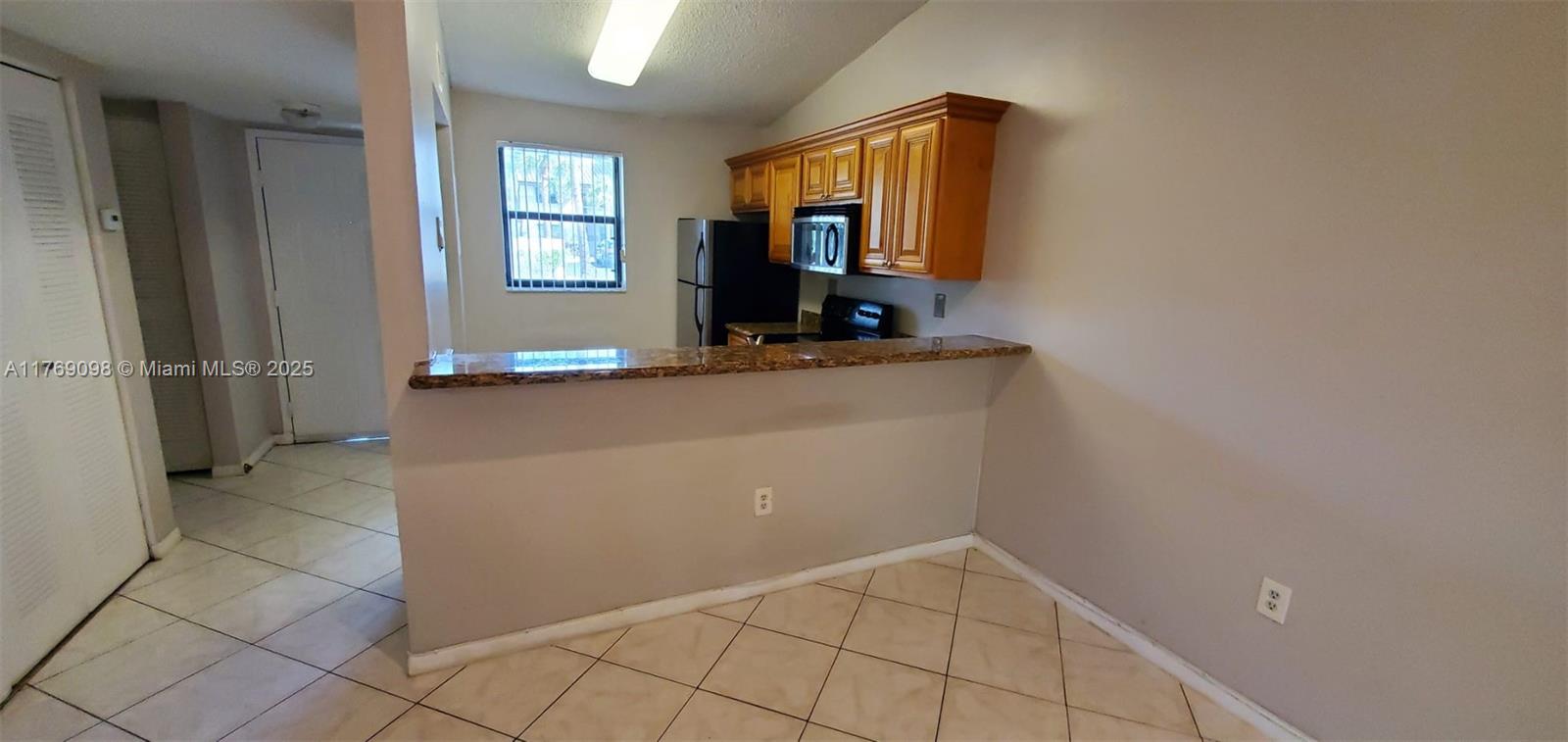 VILLAS DE VENEZIA CONDO - Residential Lease