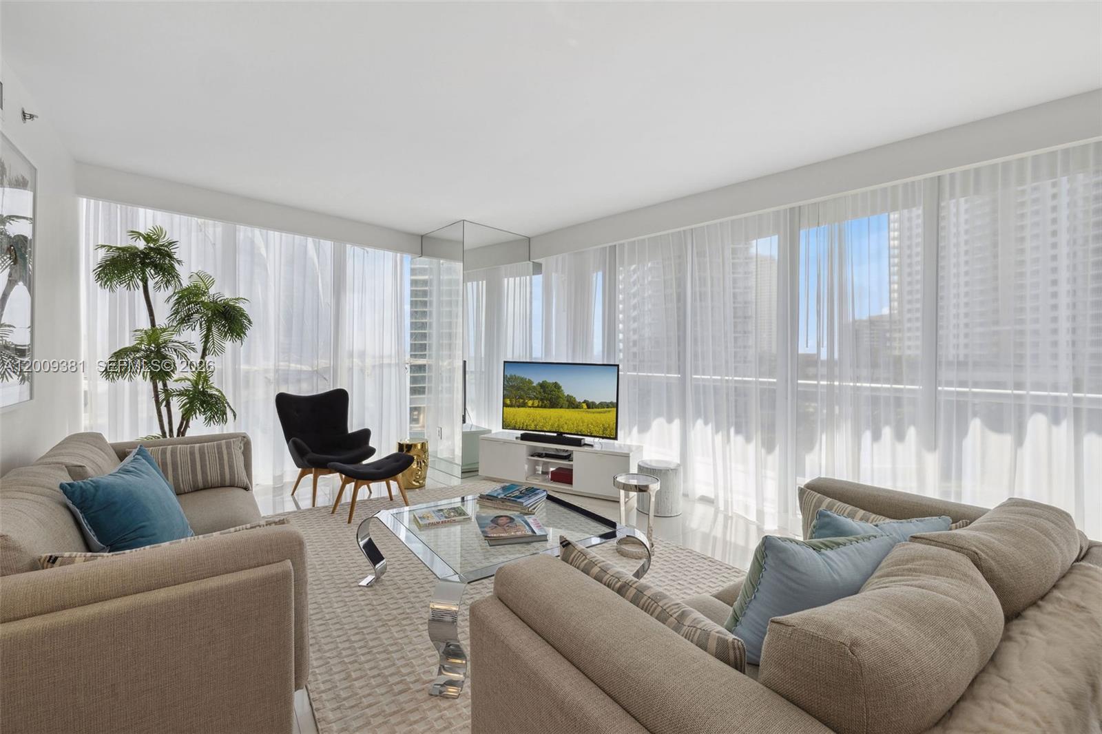 ICONBRICKELL CONDO NO 1 - Residential