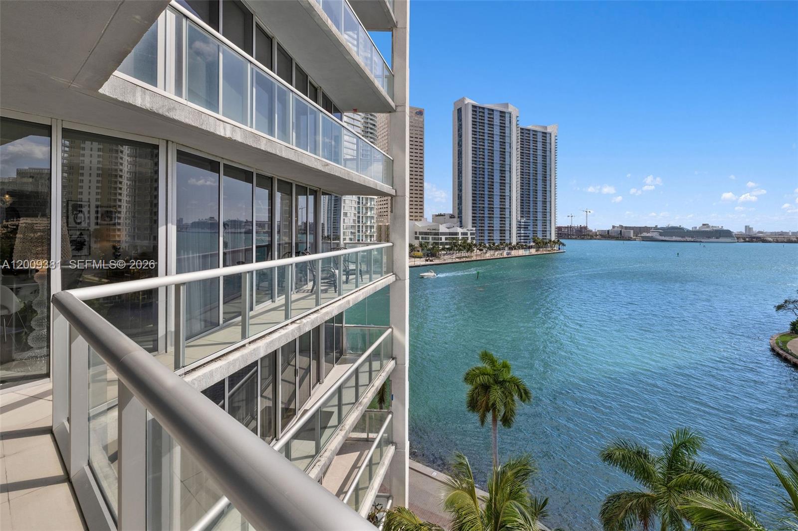 ICONBRICKELL CONDO NO 1 - Residential