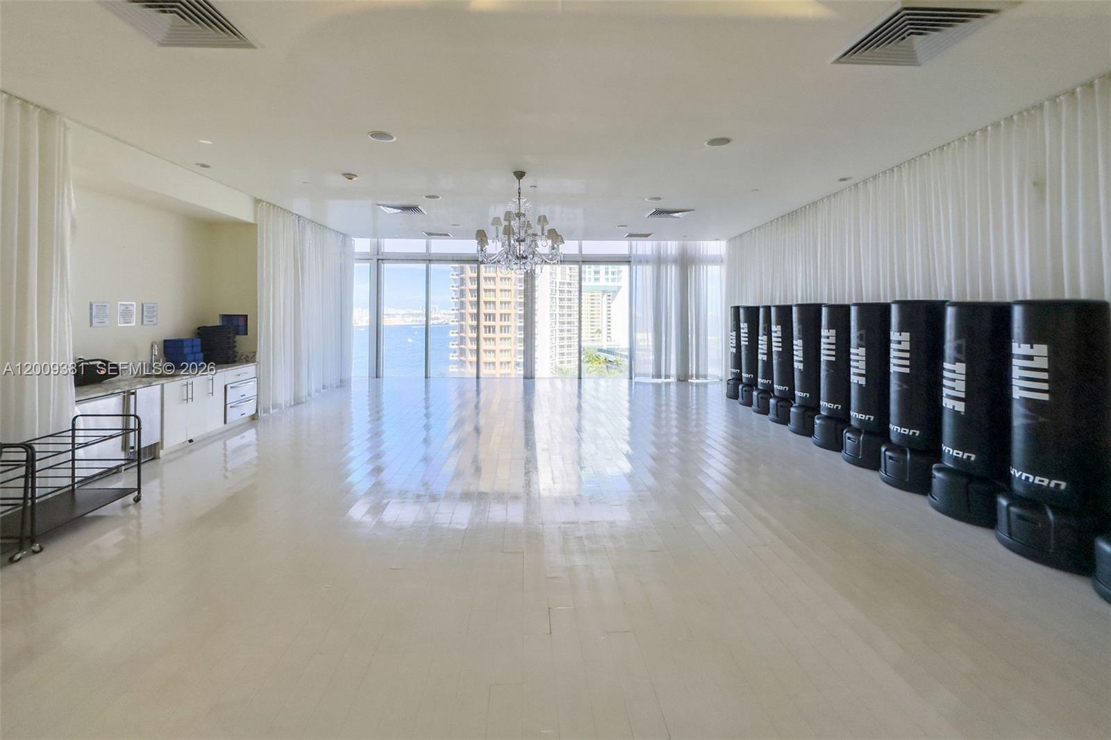 ICONBRICKELL CONDO NO 1 - Residential