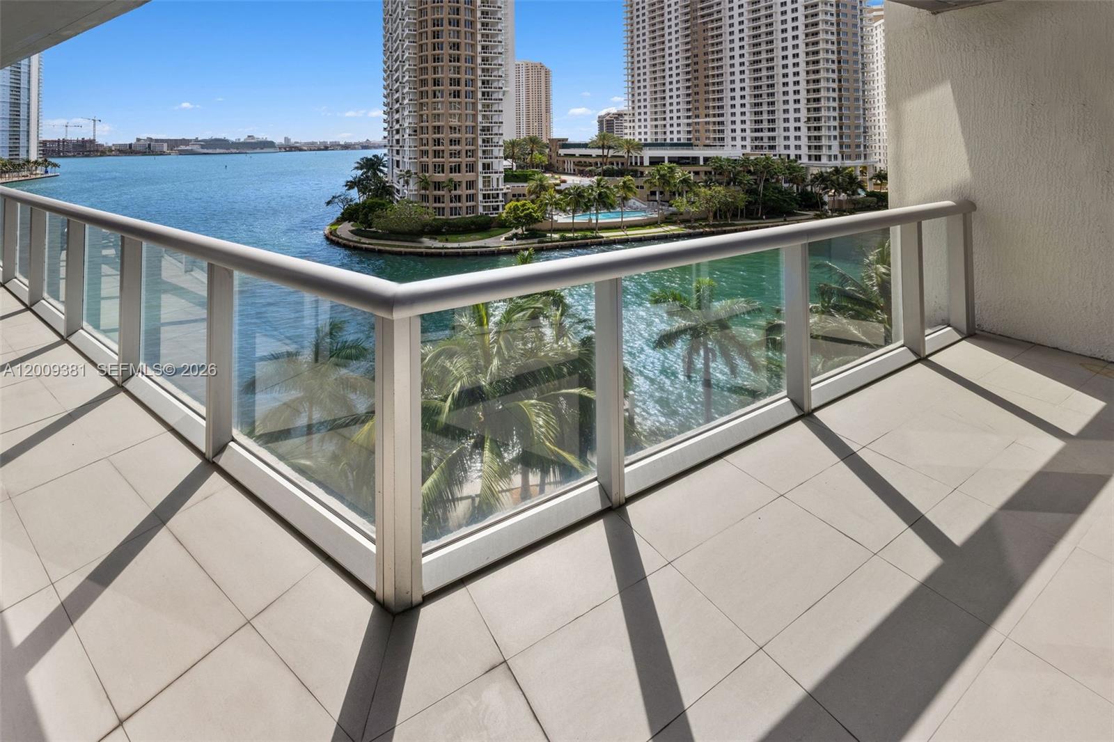 ICONBRICKELL CONDO NO 1 - Residential