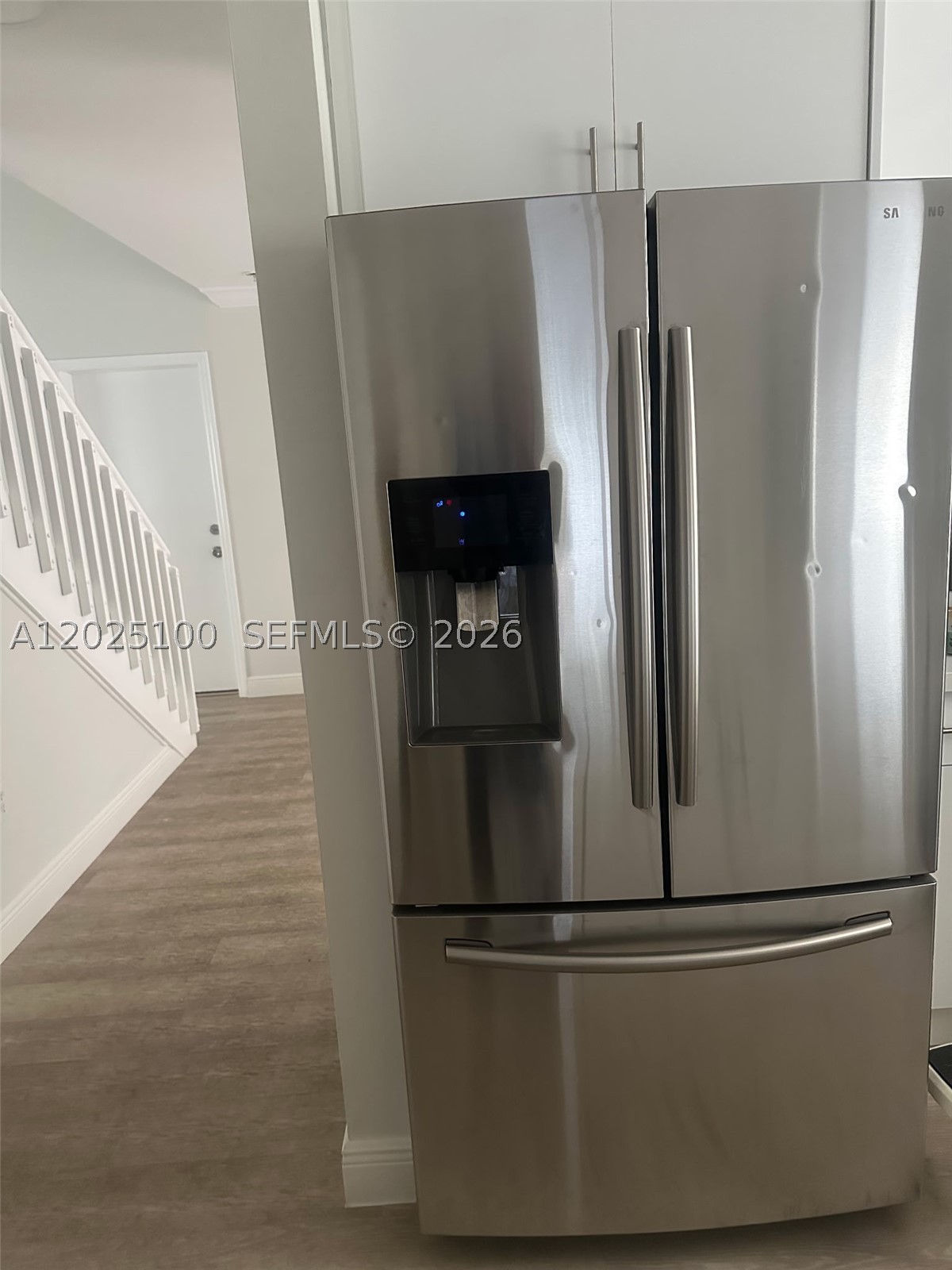 SUNSET PALMS - Residential Lease