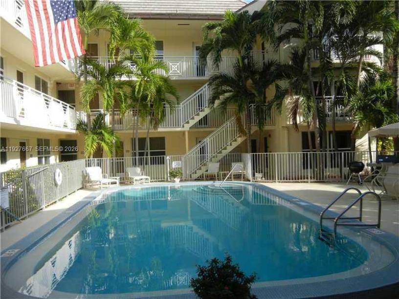 Lovely unfurnished apartment with gated pool and barbecue area.  Ceramic floors, high impact windows.  Located short walking distance to beach.
