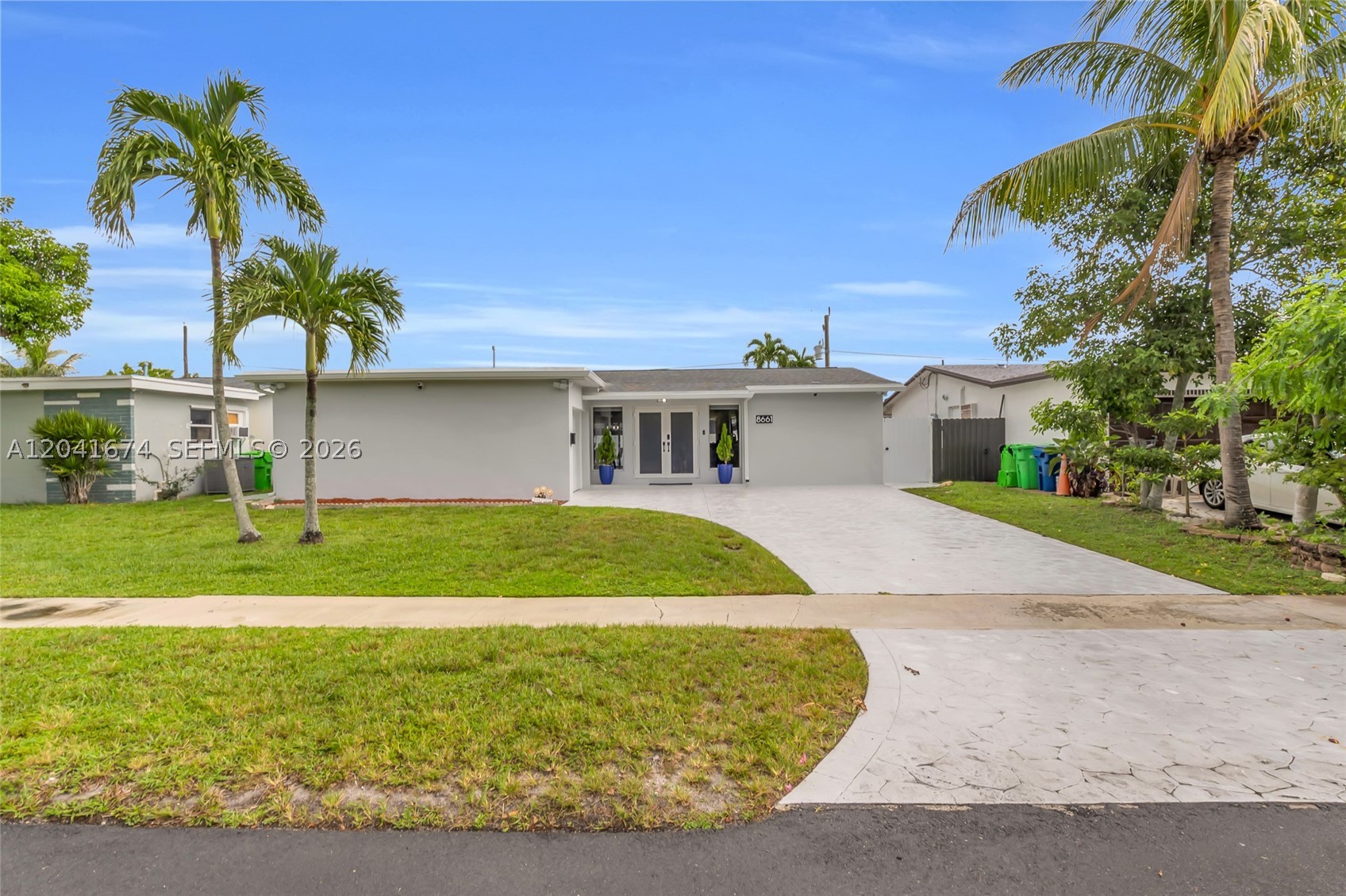 SUNRISE GOLF VILLAGE SEC - Residential