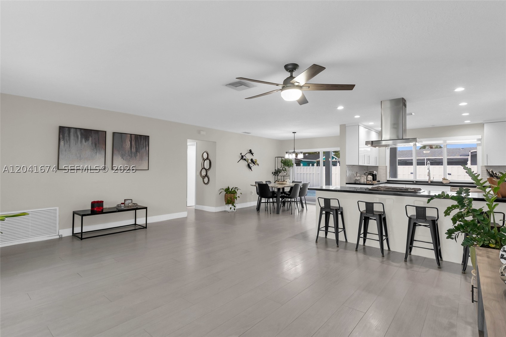 SUNRISE GOLF VILLAGE SEC - Residential