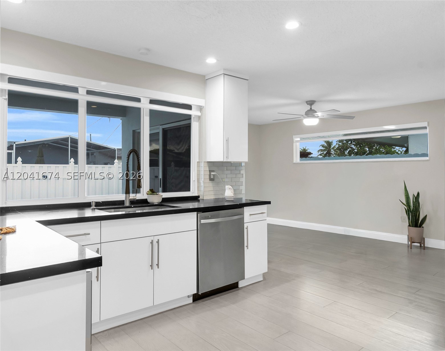 SUNRISE GOLF VILLAGE SEC - Residential