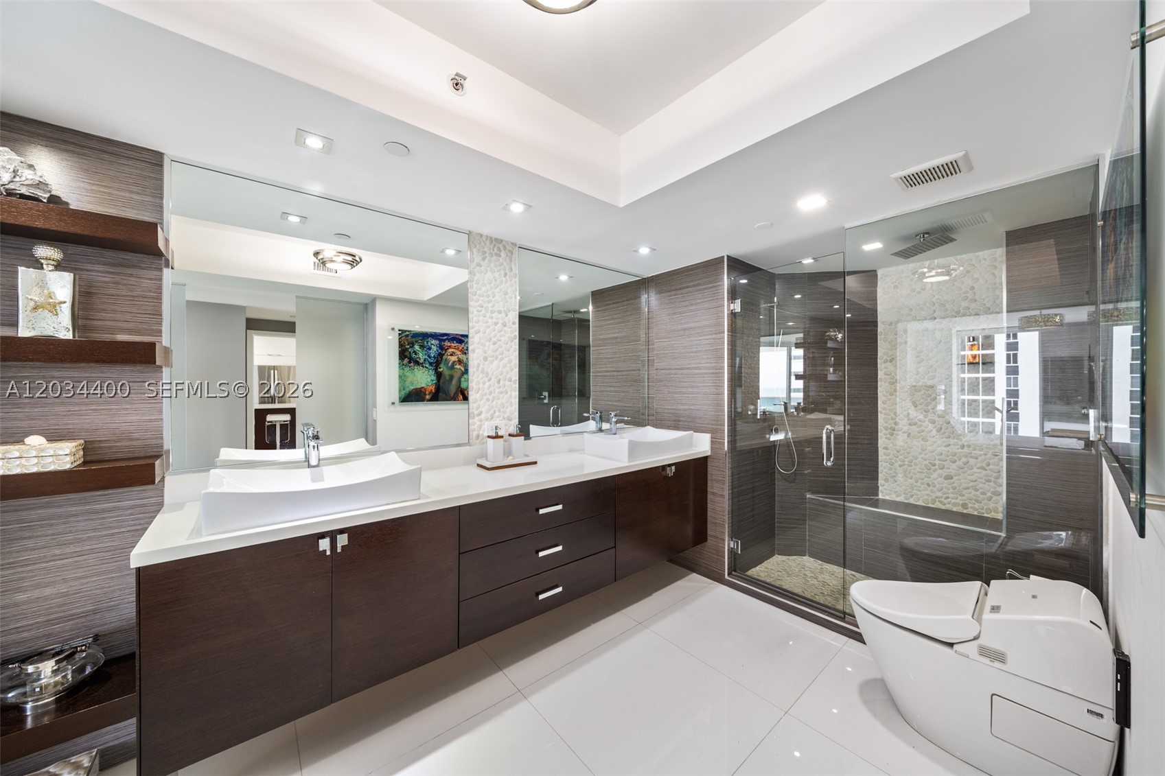 BLUE DIAMOND CONDO - Residential Lease