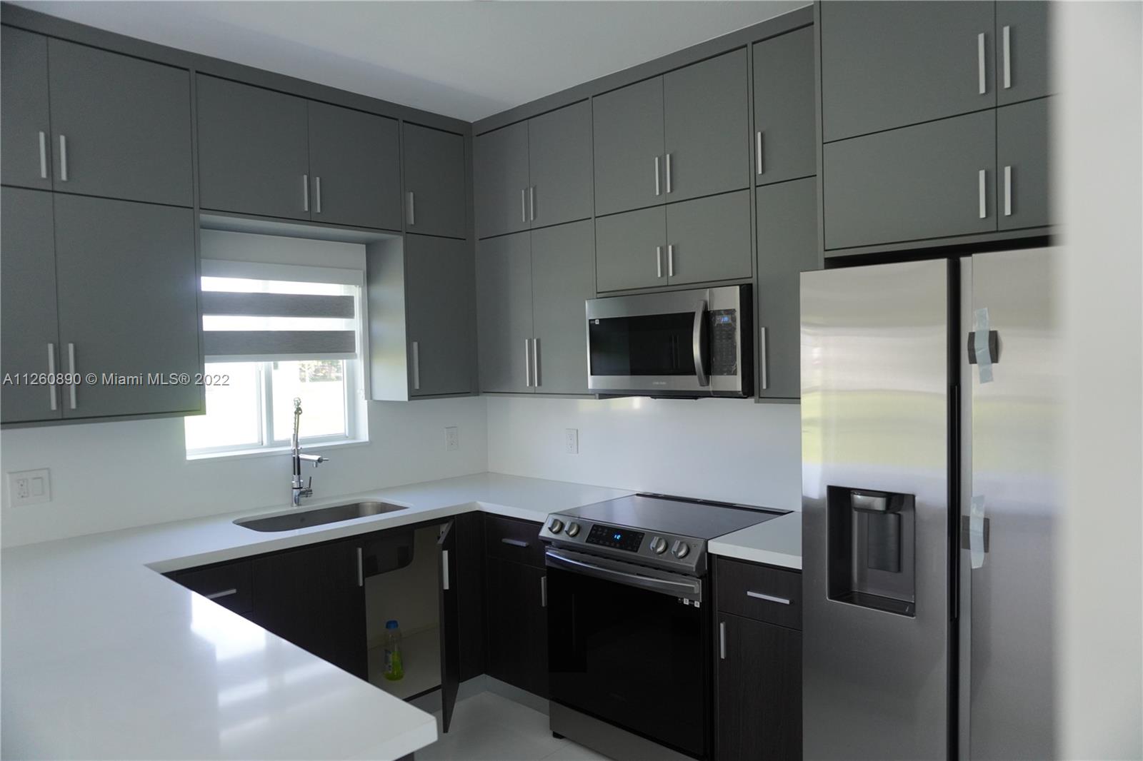 KINGS COURT - Residential Lease