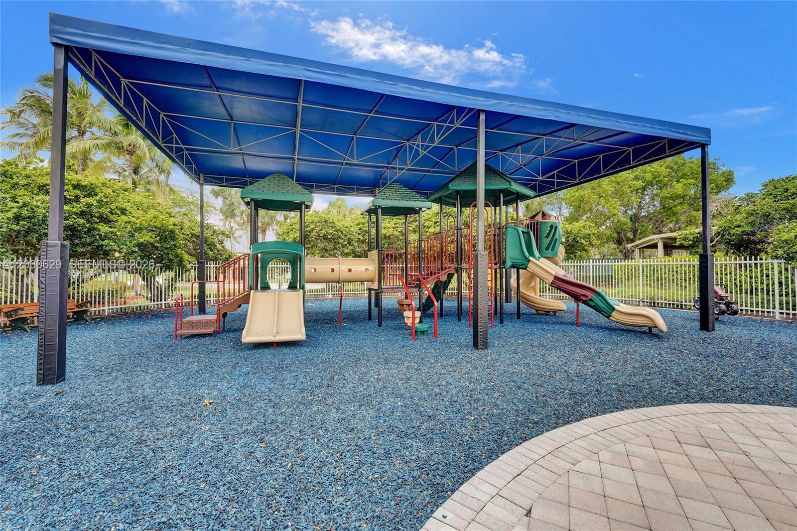 PEMBROKE ISLES 1 - Residential Lease