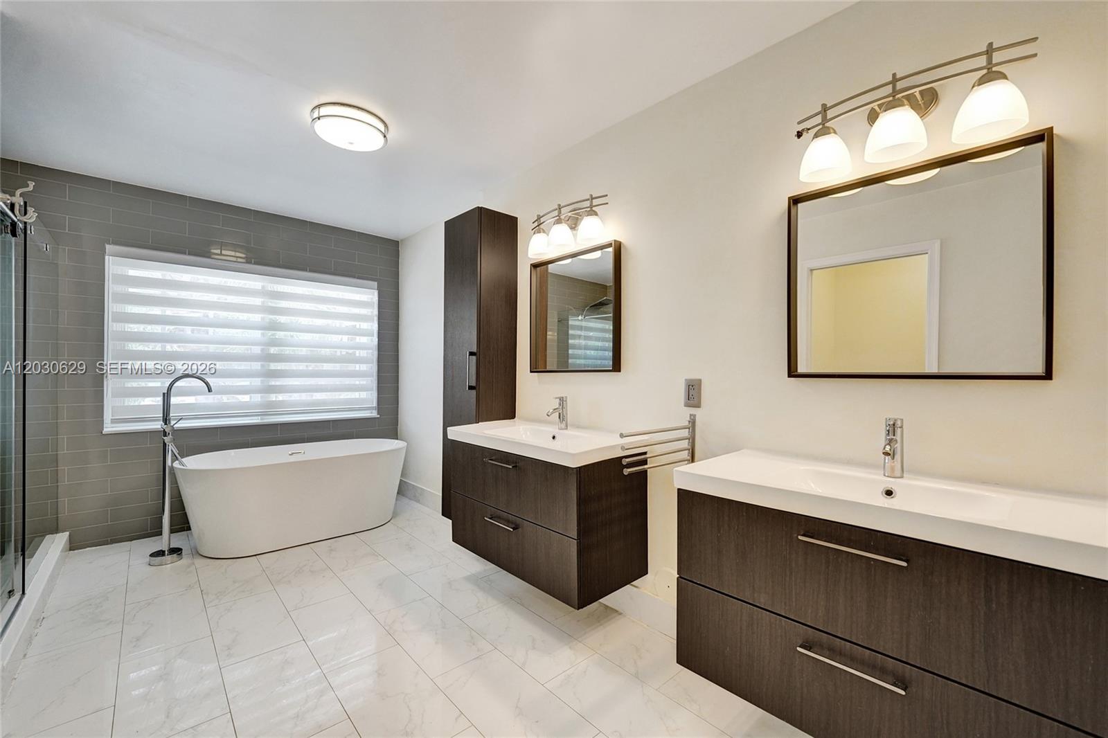 PEMBROKE ISLES 1 - Residential Lease