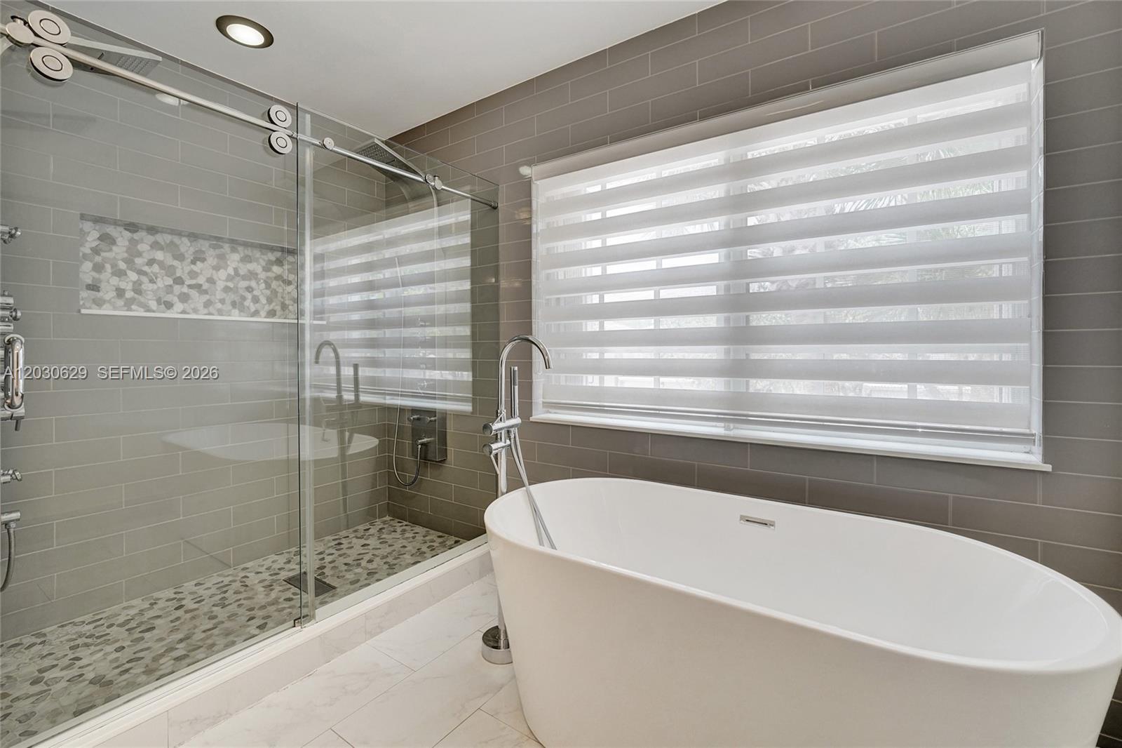 PEMBROKE ISLES 1 - Residential Lease